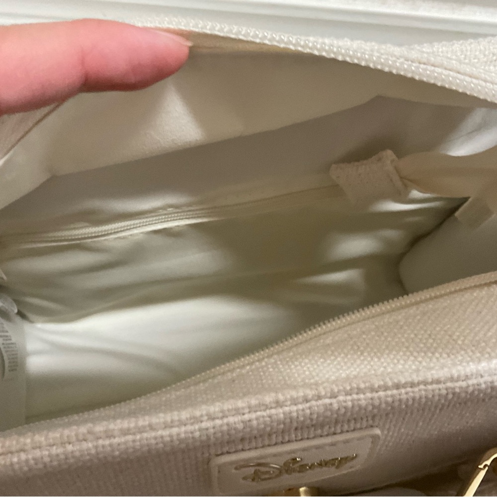 NWt winnie the pooh purse - Picture 5 of 5